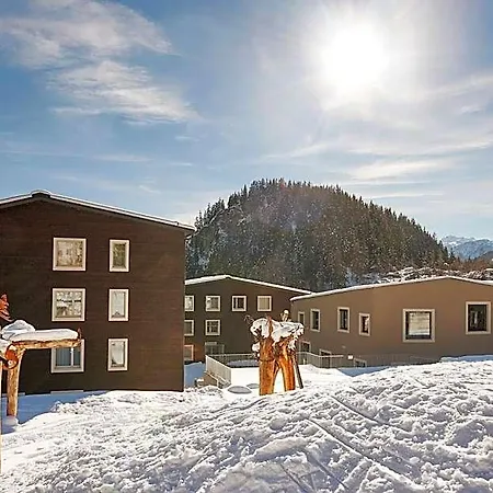 Reka-feriendorf Blatten-belalp מלון